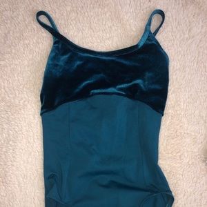 woman’s So Danca leotard sz XS